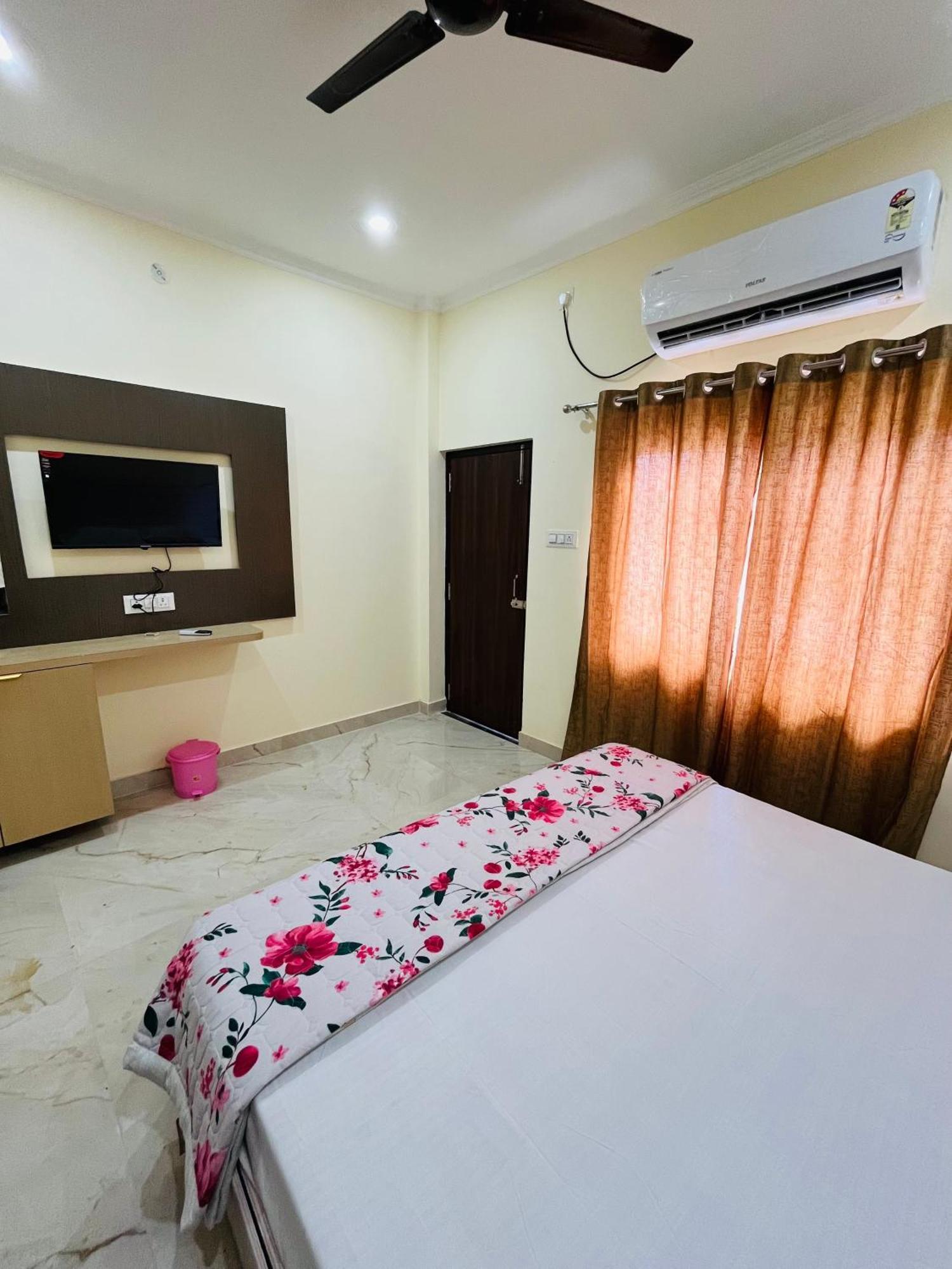 River View Paying Guest House فاراناسي المظهر الخارجي الصورة