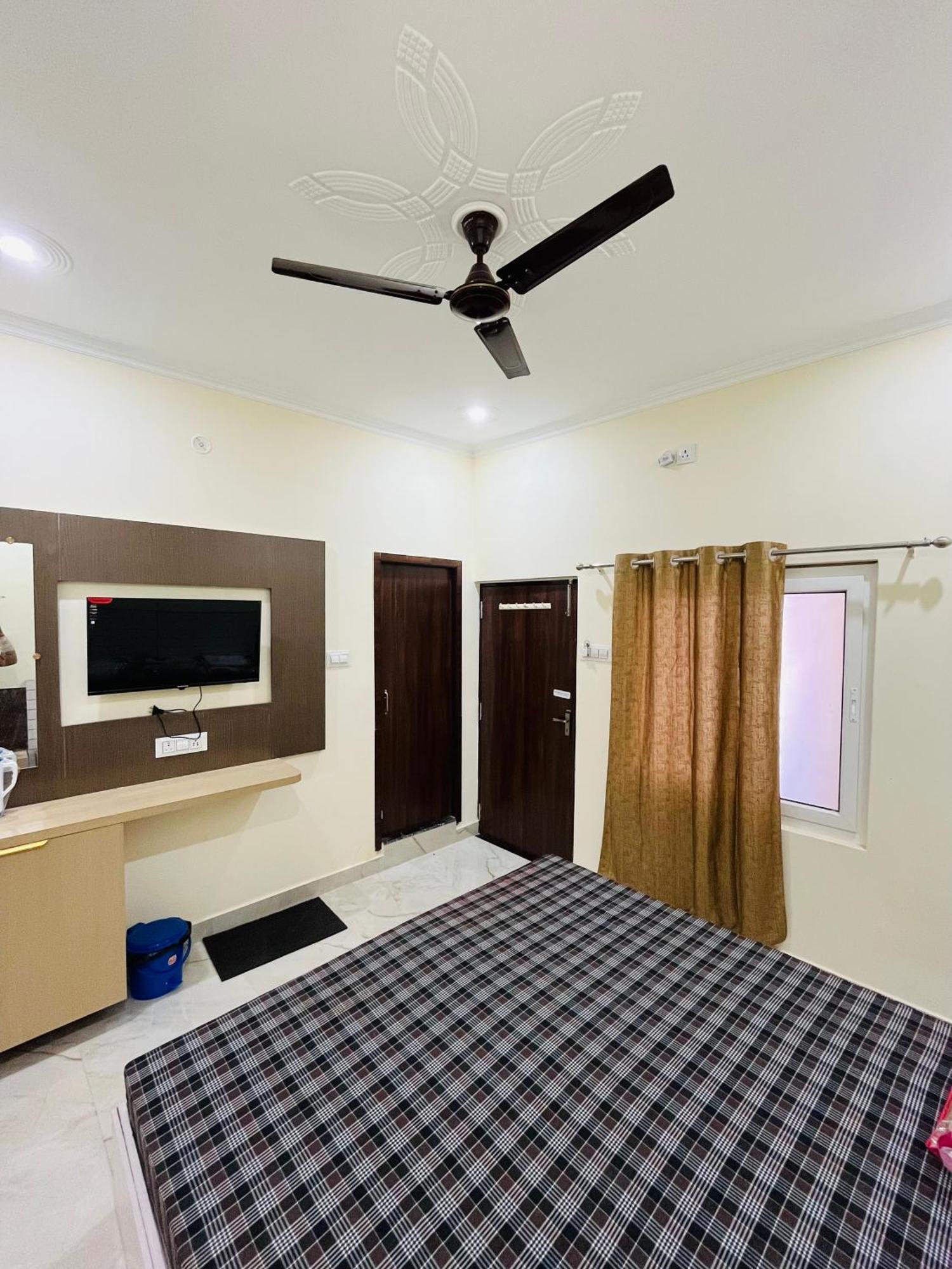 River View Paying Guest House فاراناسي المظهر الخارجي الصورة