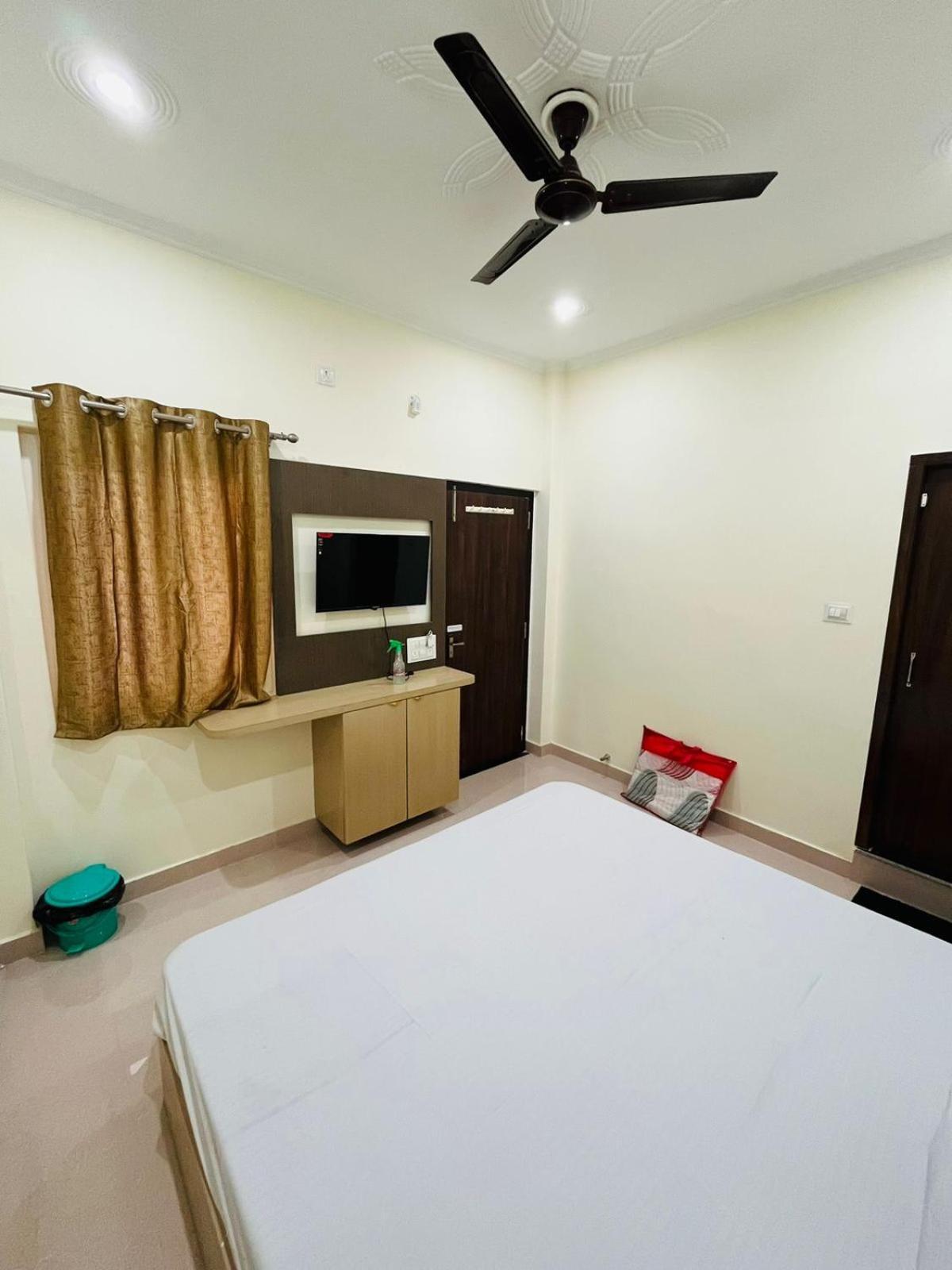 River View Paying Guest House فاراناسي المظهر الخارجي الصورة